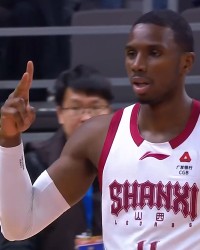 kaiyun-CBA裁判专家，给迪亚洛提了一个建议